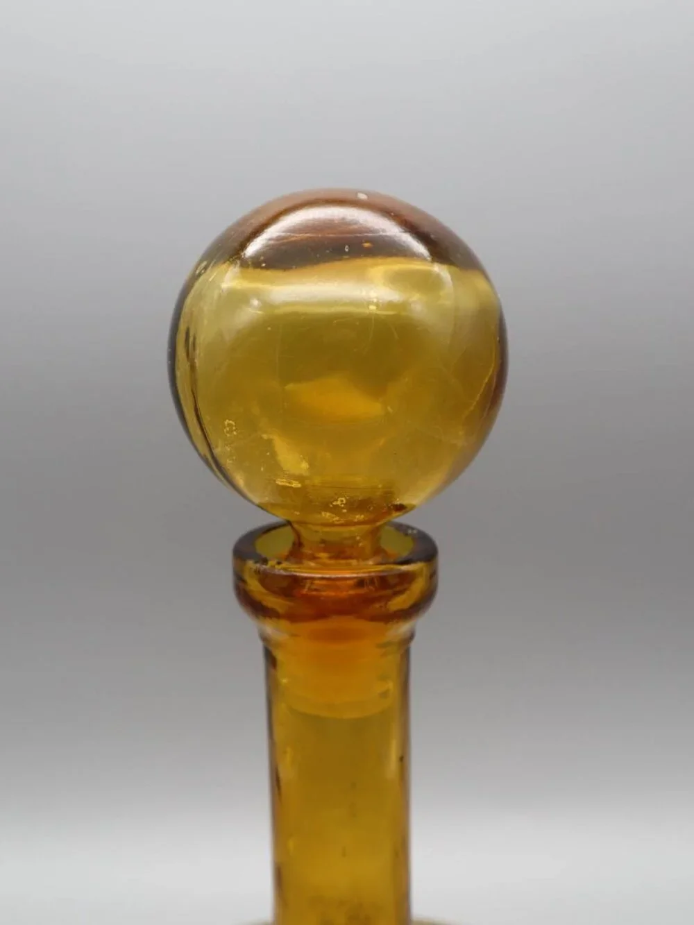 Vtg '60s Italian Empoli Amber Glass Genie Bottle Decanter Optic w/ Globe Stopper